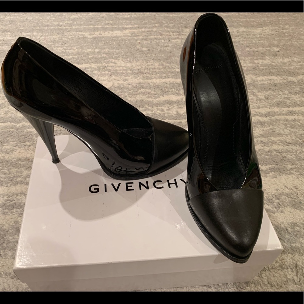Givenchy leather/patent heels - Picture 1 of 9